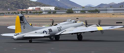 Boeing B-17G Flying Fortress N390TH Liberty Belle